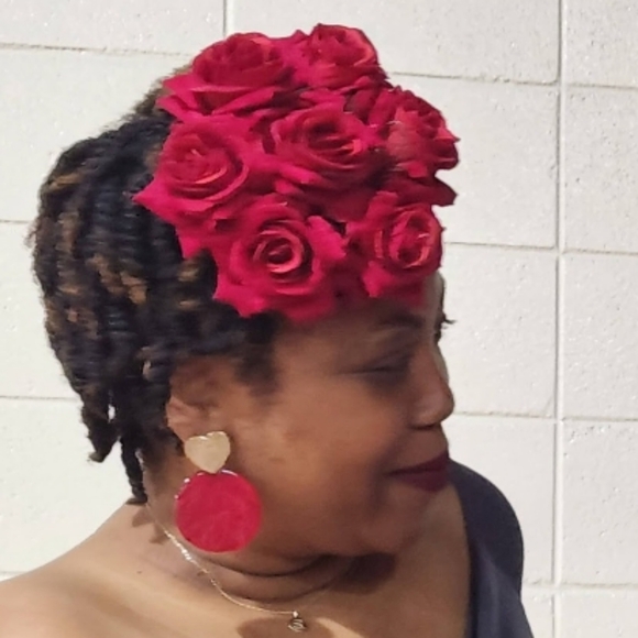 Rose Fascinator Hat - Picture 9 of 9